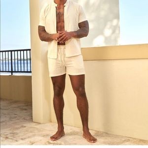 Perfect cream color men linen shorts